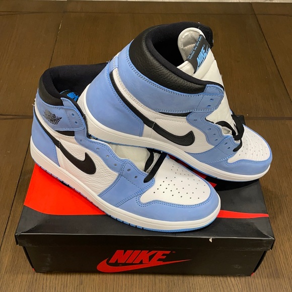 ❌SOLD❌Air Jordan 1 Retro High OG - Picture 2 of 10